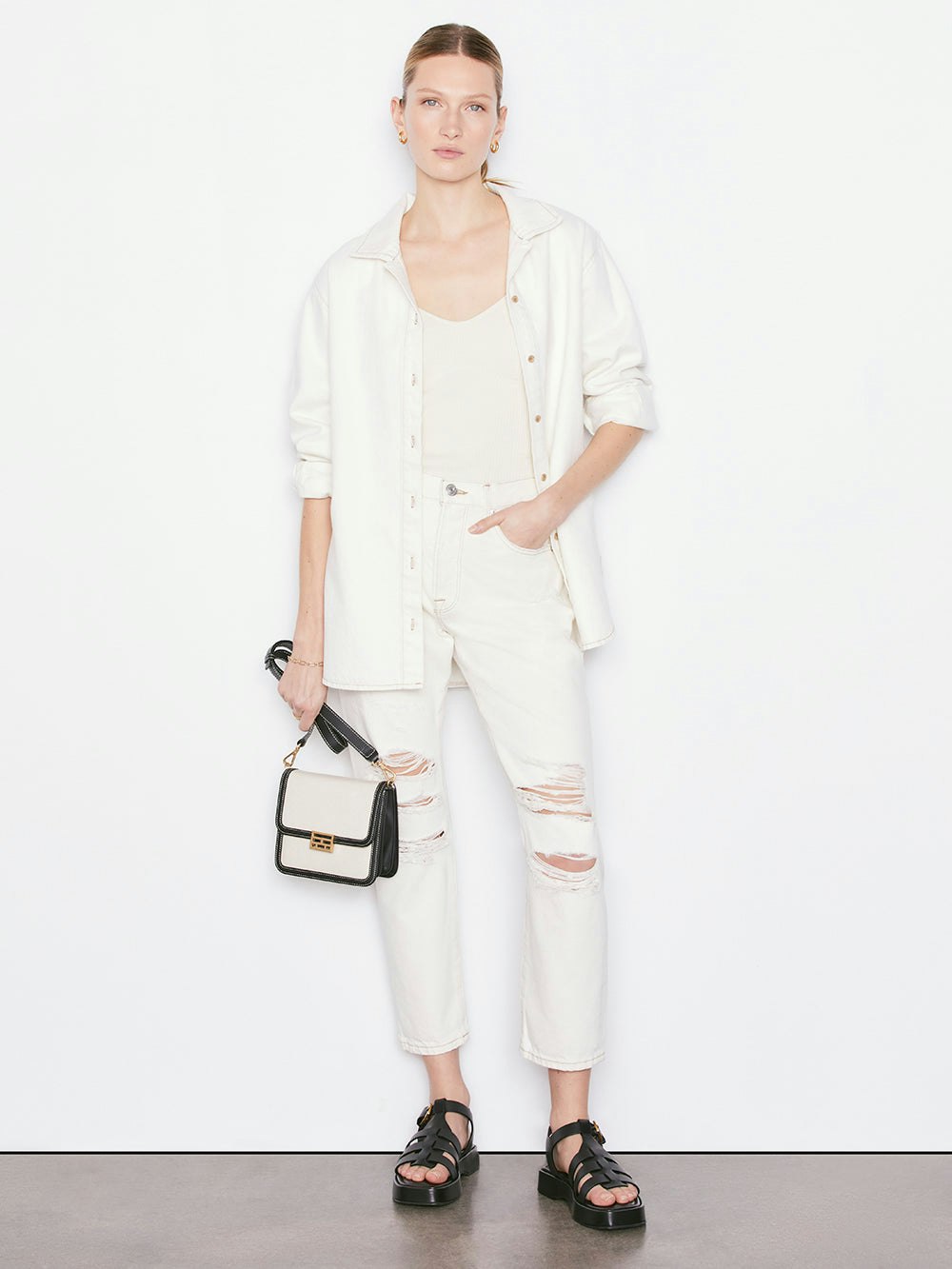 handbag full body view alt:hover